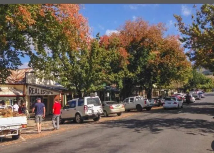 Beautiful 1960S Home In Historic Yackandandah