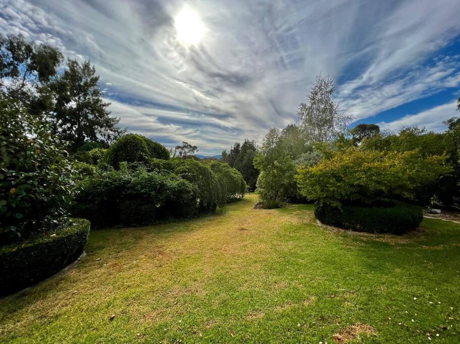 Beautiful 1960s In Historic Holiday home Yackandandah